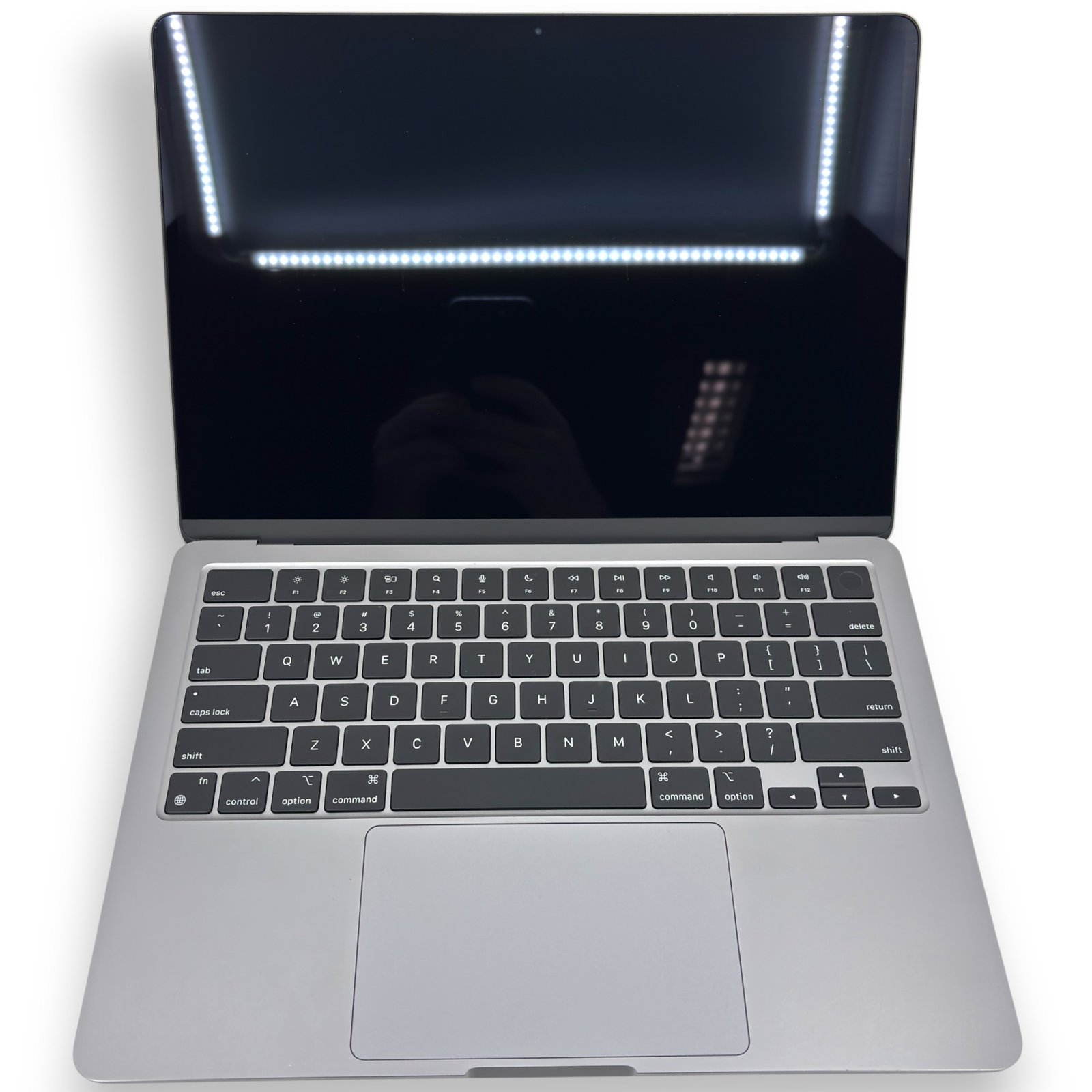 MacBook Air M2 2022 13″ 16Gb RAM 256Gb SSD Ca Nou