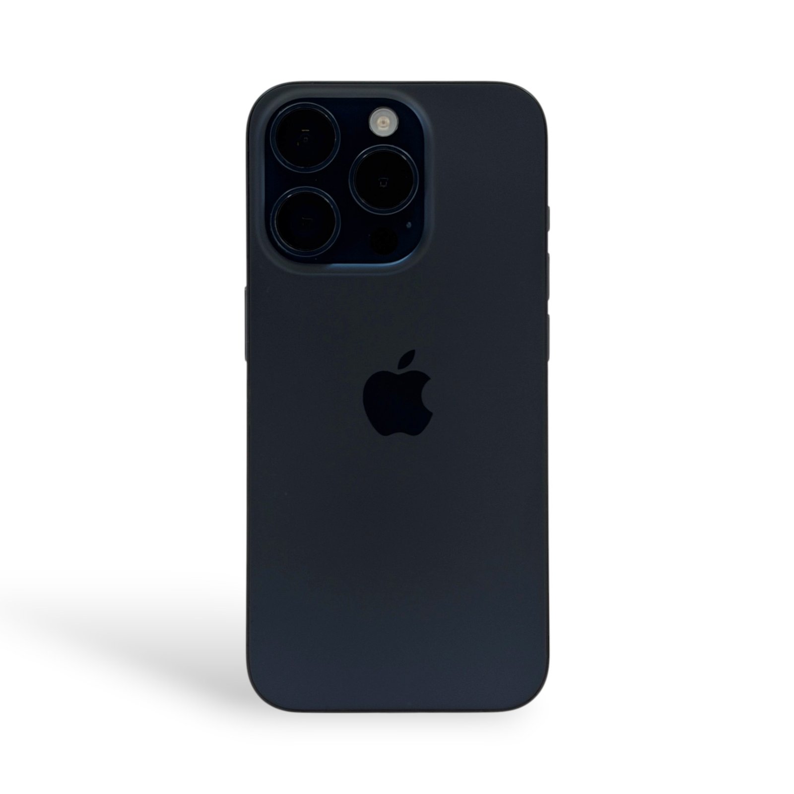 iPhone 15 Pro second hand la un preț special - Apple Plug